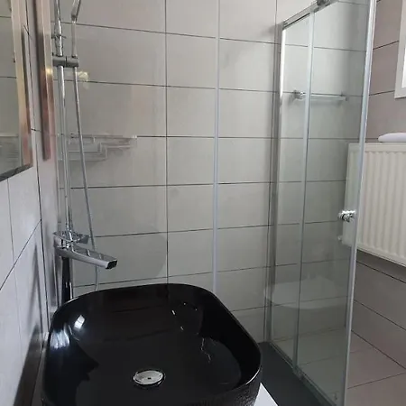 Phaedrus Living: Luxury Maisonette *